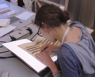 Conserving pre 1700 musical manuscripts, Christ Church College. Image courtesy of the Oxford Conservation Consortium and Christ Church Library.